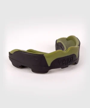 b58cf0b786600eb2d8306ee8cf784a16e288d281-mouthguards-predator-black-khaki-sd-02_big